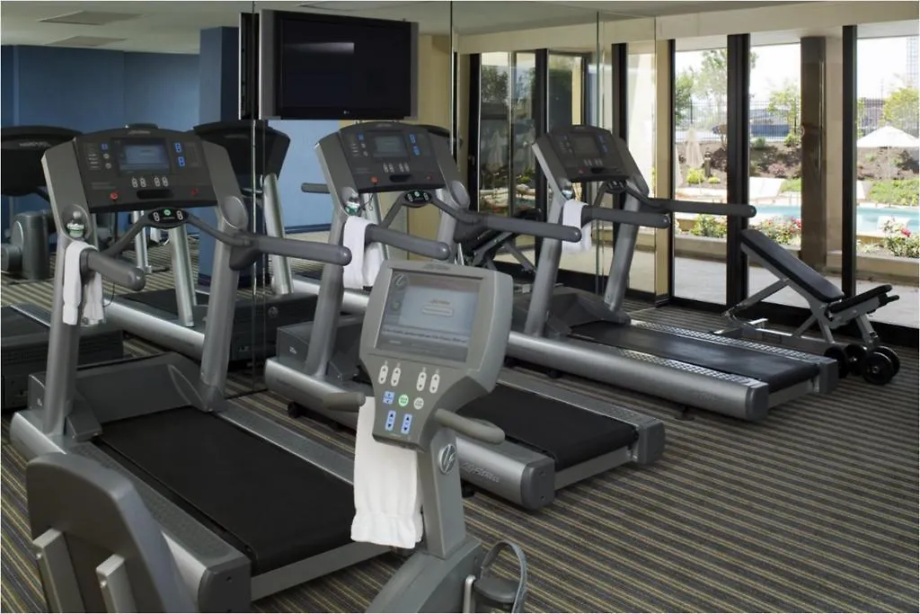 Sheraton Norfolk Waterside Hotel