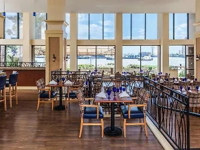 Sheraton Norfolk Waterside Hotel