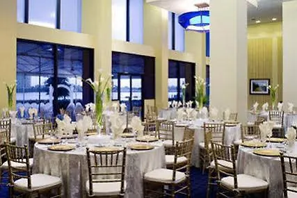 Sheraton Norfolk Waterside Hotel 4*,  United States